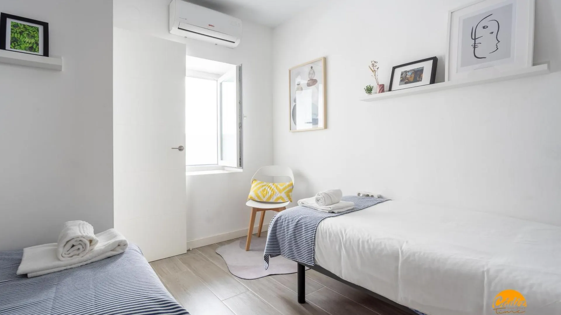 Atico Catedral By Cadiz Time Apartment 0*,  Spain